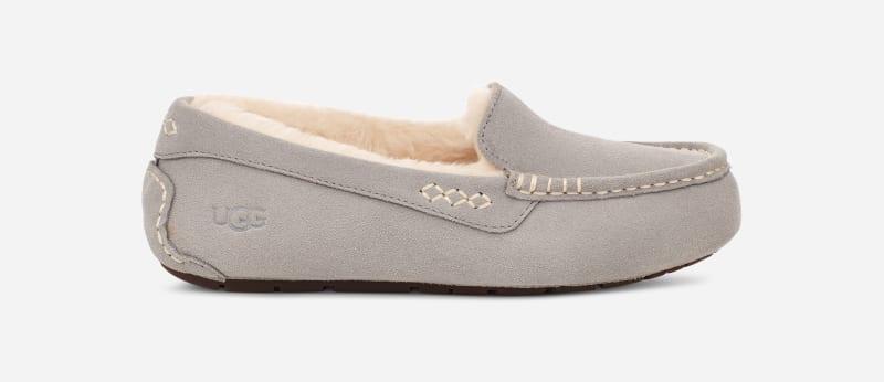 ugg® women's ansley sheepskin suede slipper in grey/,