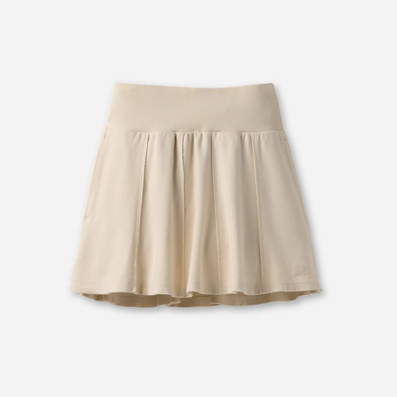 ugg® women's maelynn skirt sandal in cream,