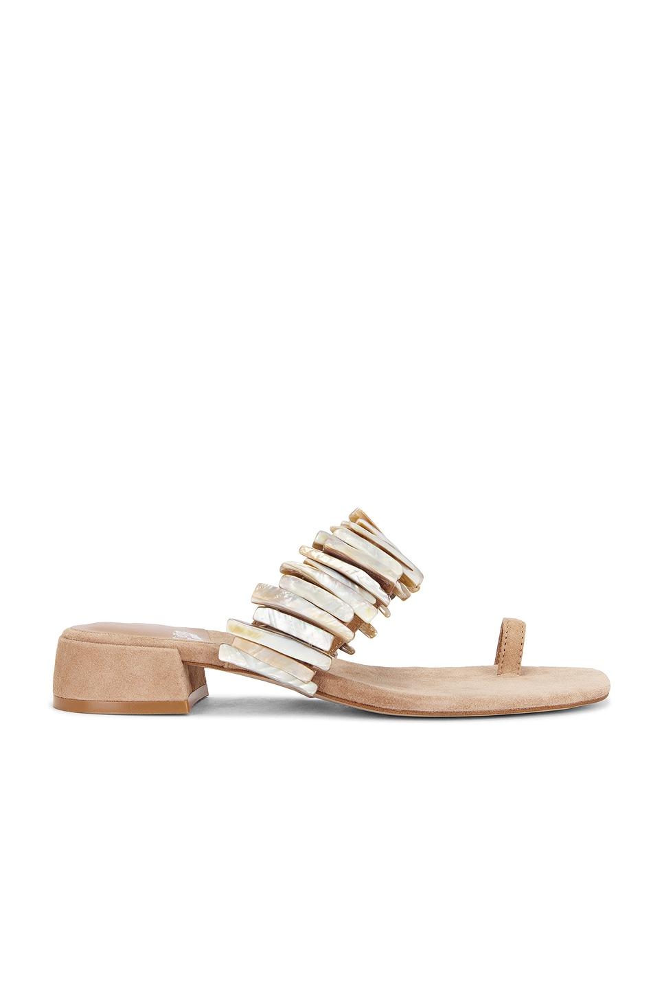 undine-s sandal