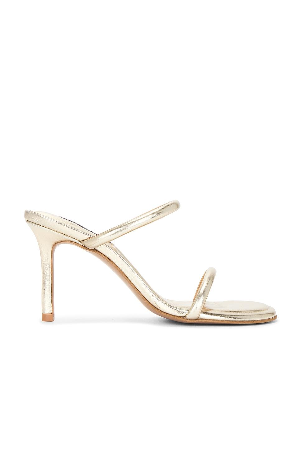 upton iii sandal