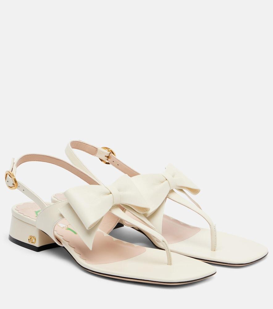 valentino garavani bowow 25 leather thong sandals
