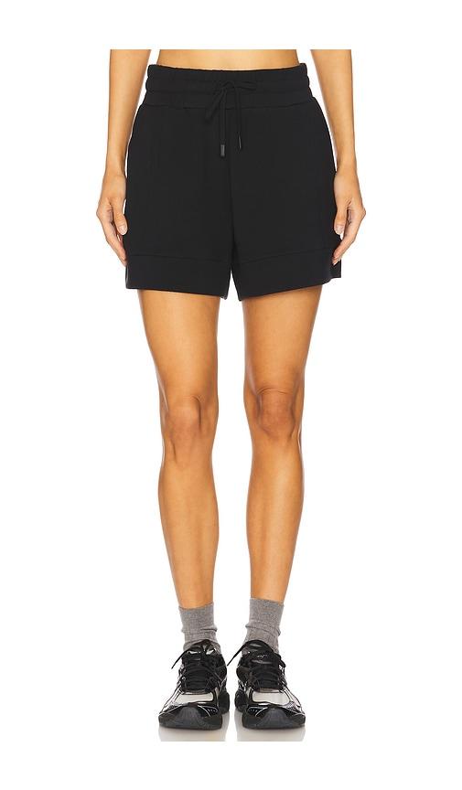 varley atrium high rise short 4.5 in black.