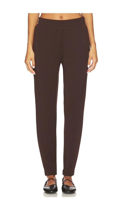 varley the slim 25 pant in brown.