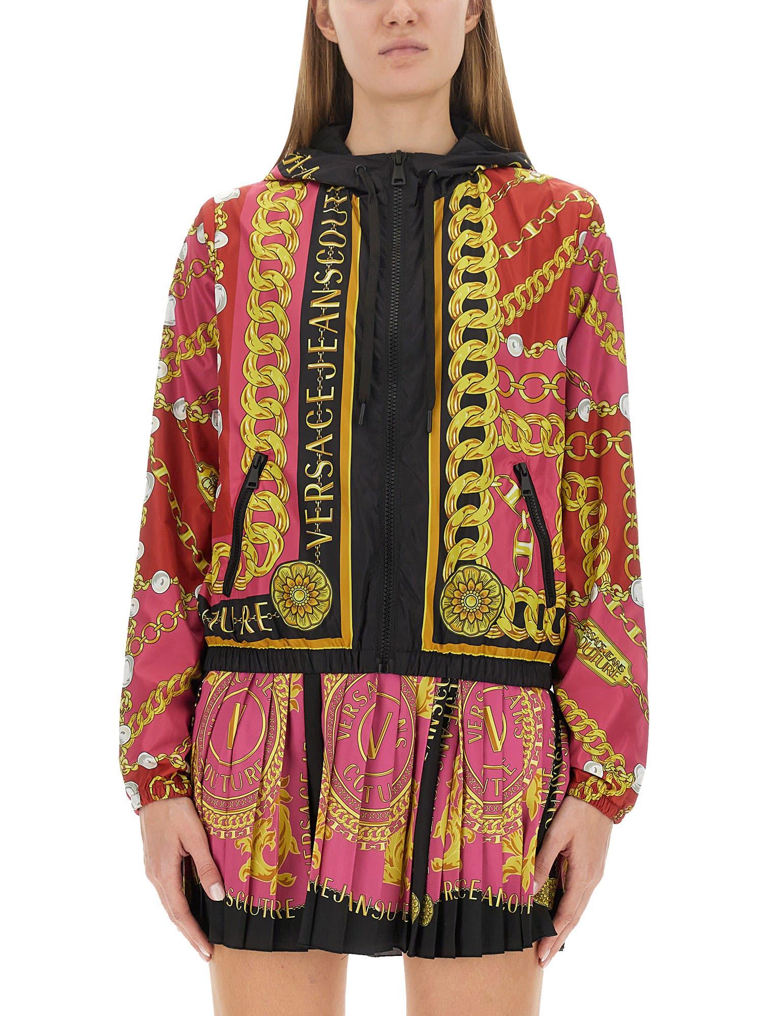 versace jeans couture windbreaker v-emblem chain