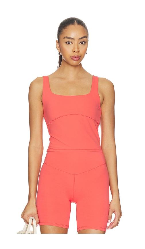 vuori all the form tank in coral.