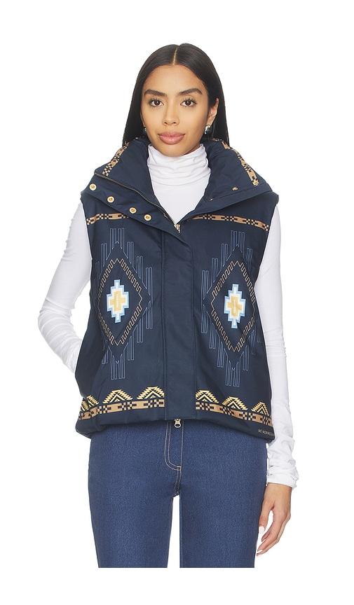 we norwegians pioneer vest in navy.