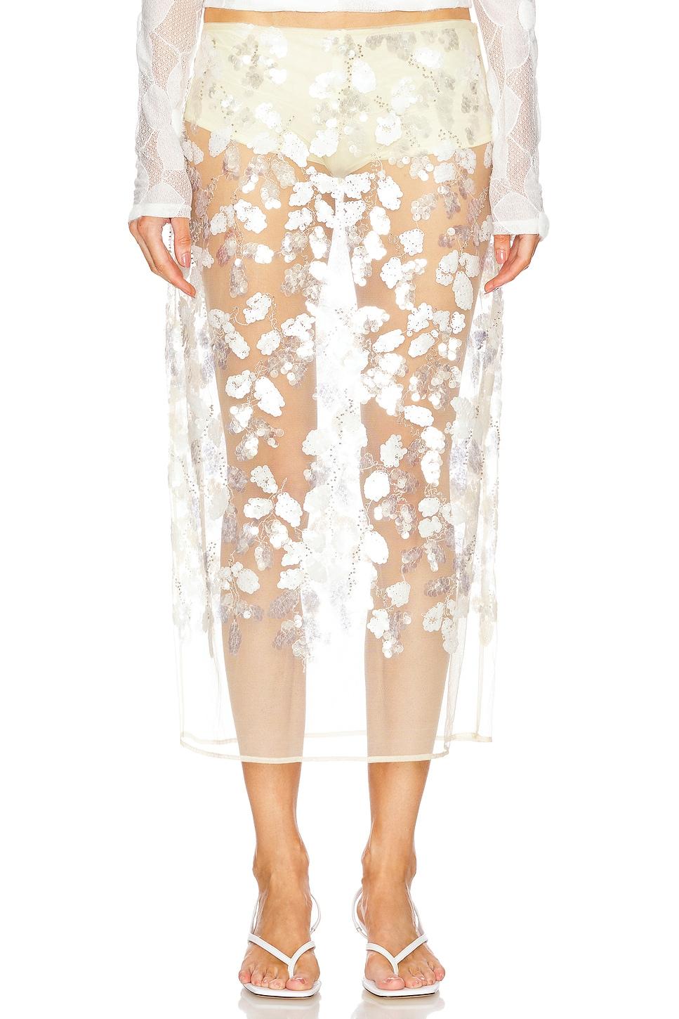 wells skirt