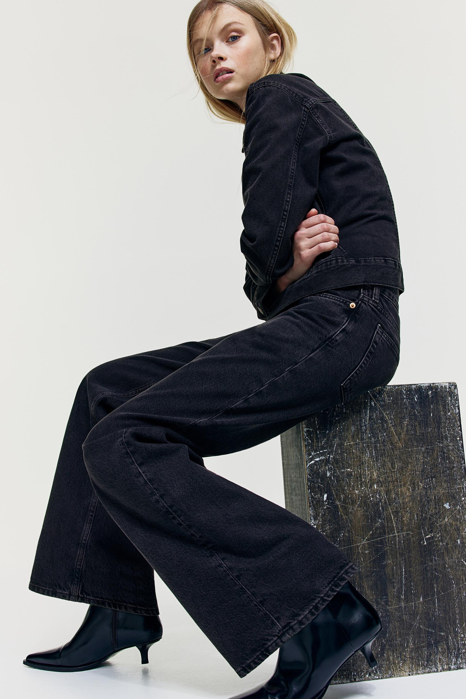 wide-cut jeans