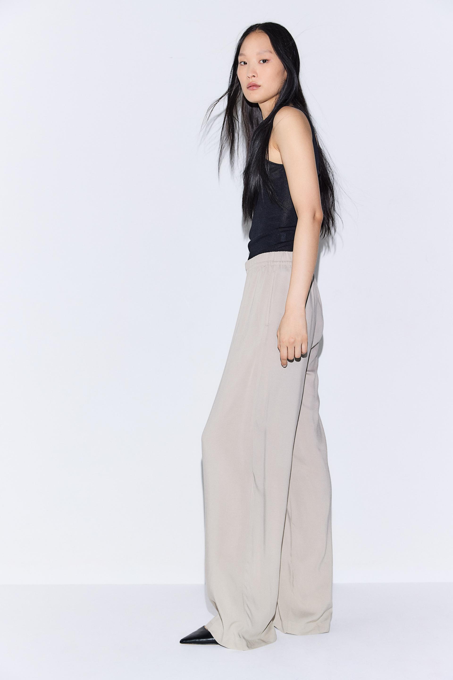 wide-cut pull-on pants