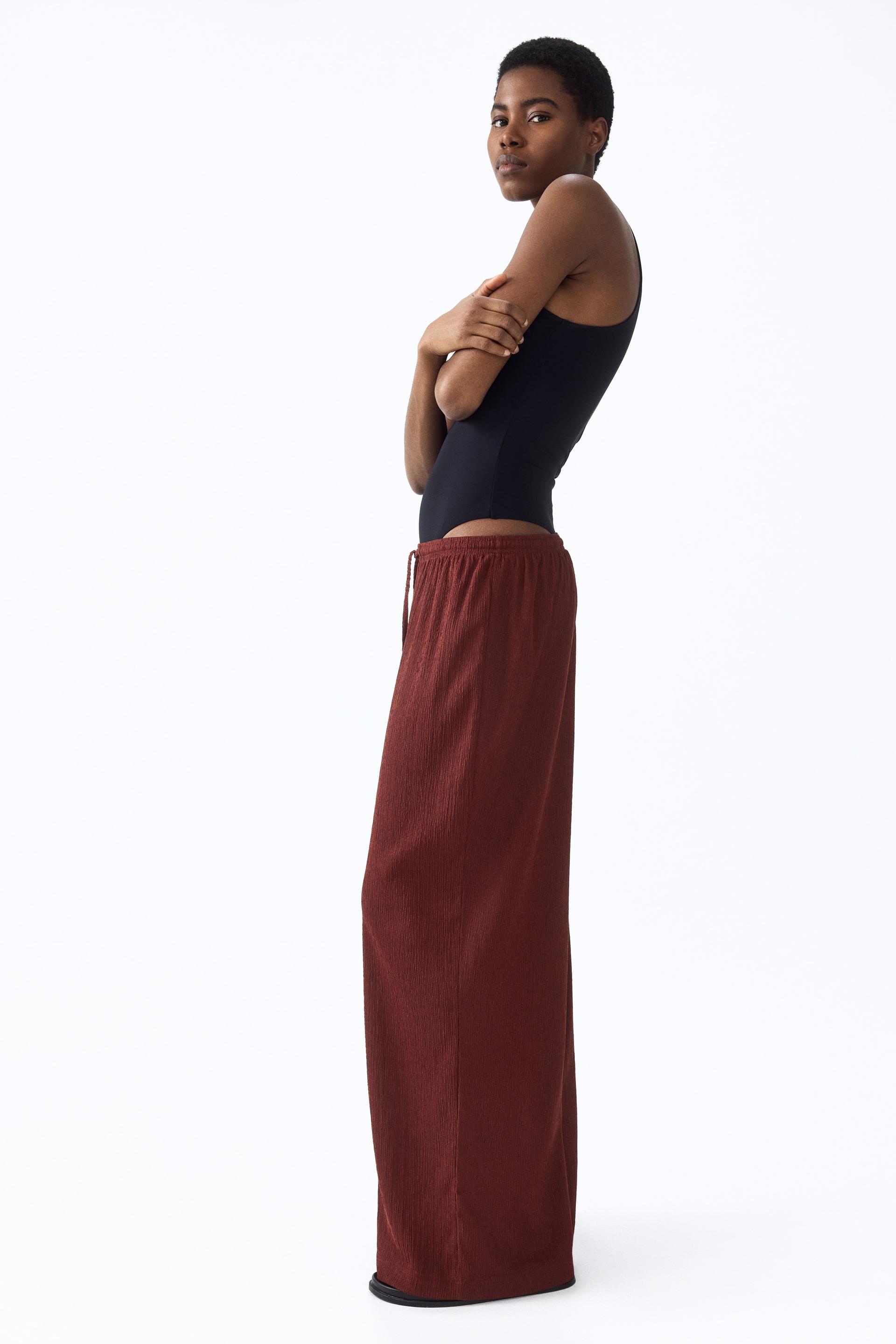 wide-cut pull-on pants