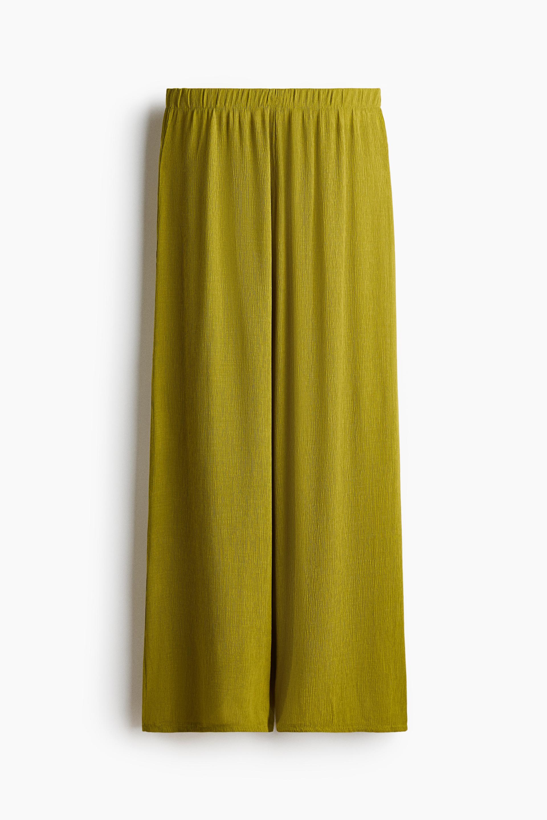 wide-leg crinkled pants