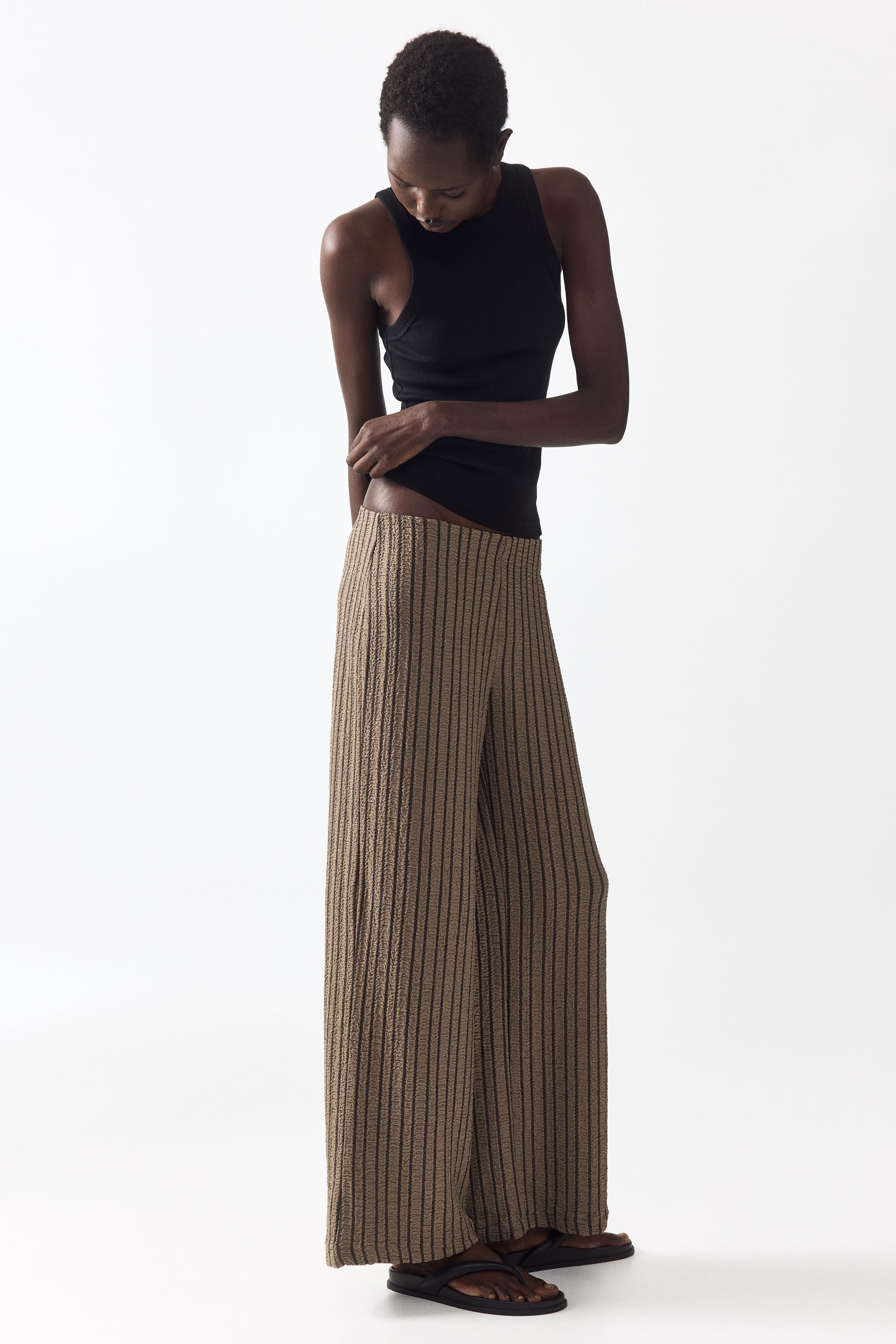 wide-leg crinkled pants