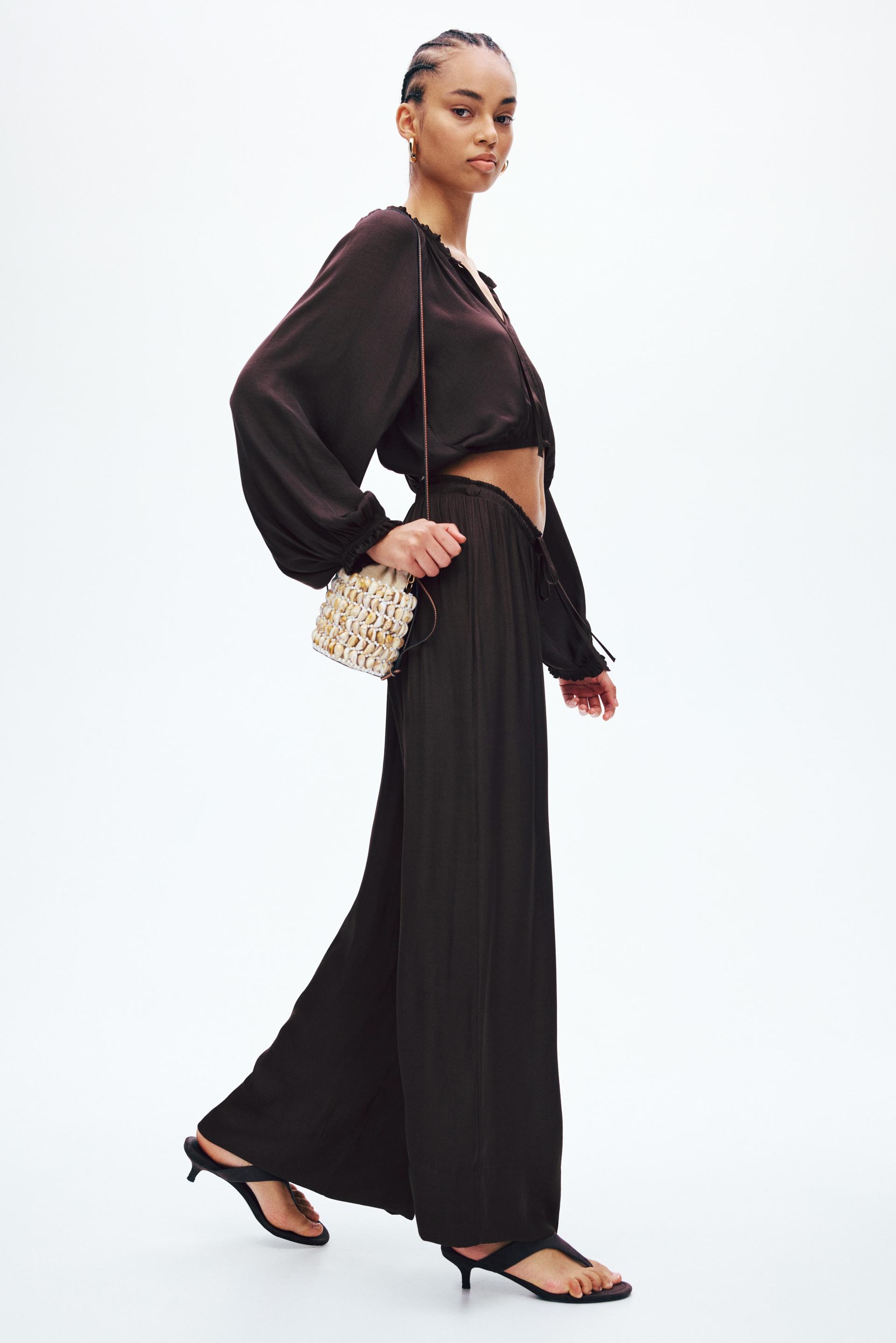 wide-leg drawstring pants