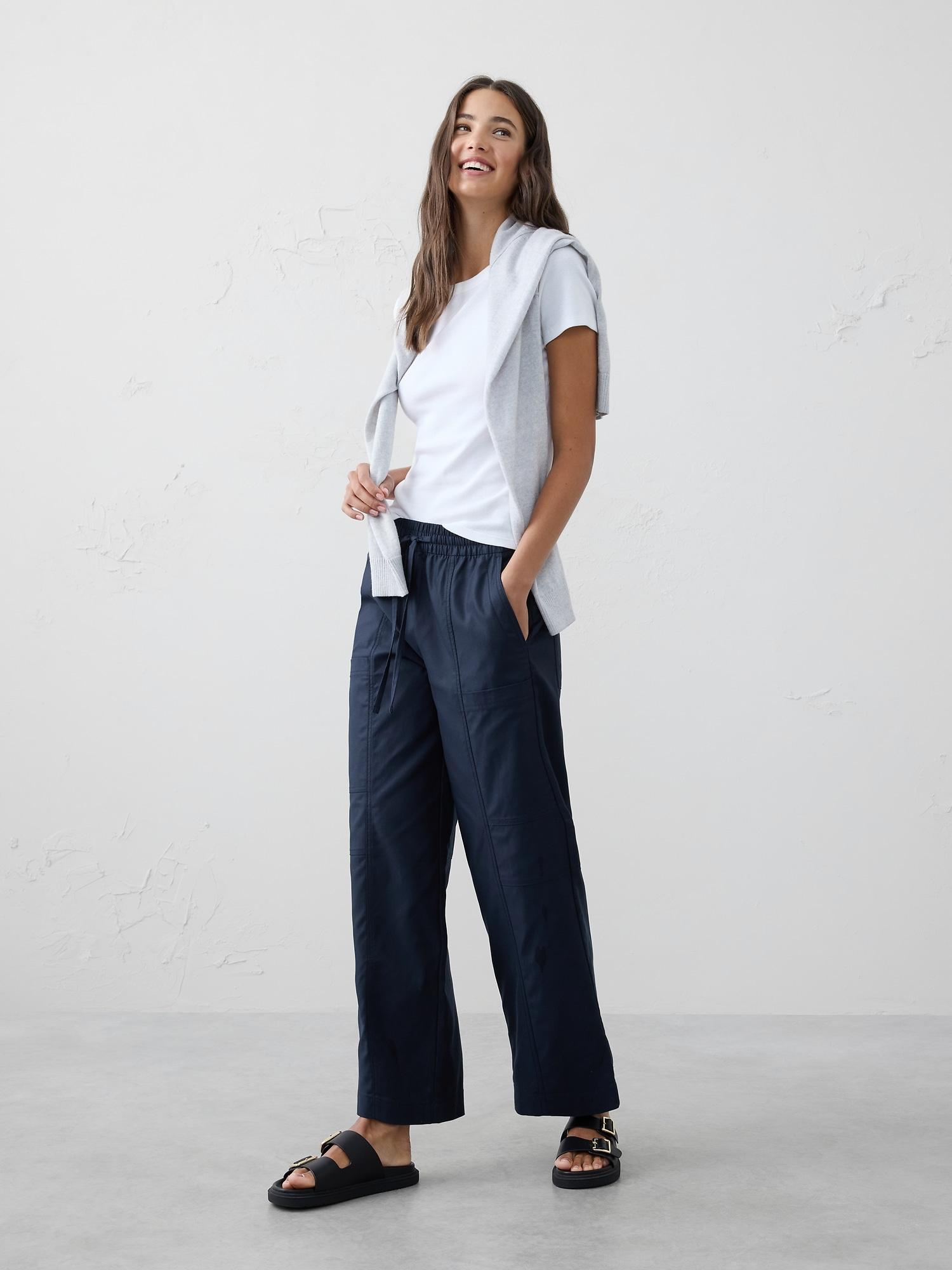 wide-leg mid-rise cargo pull-on pant