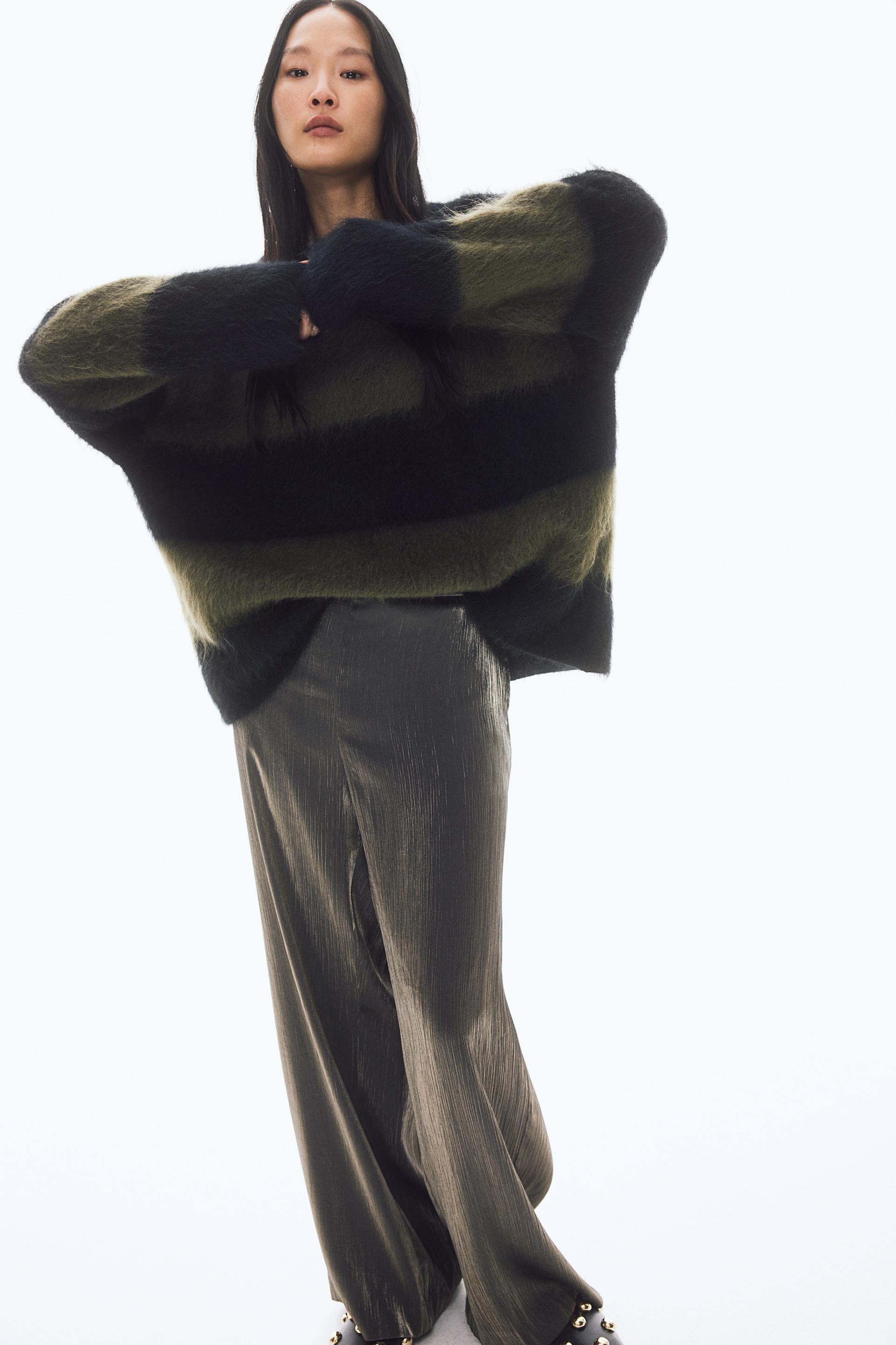 wide-leg pants
