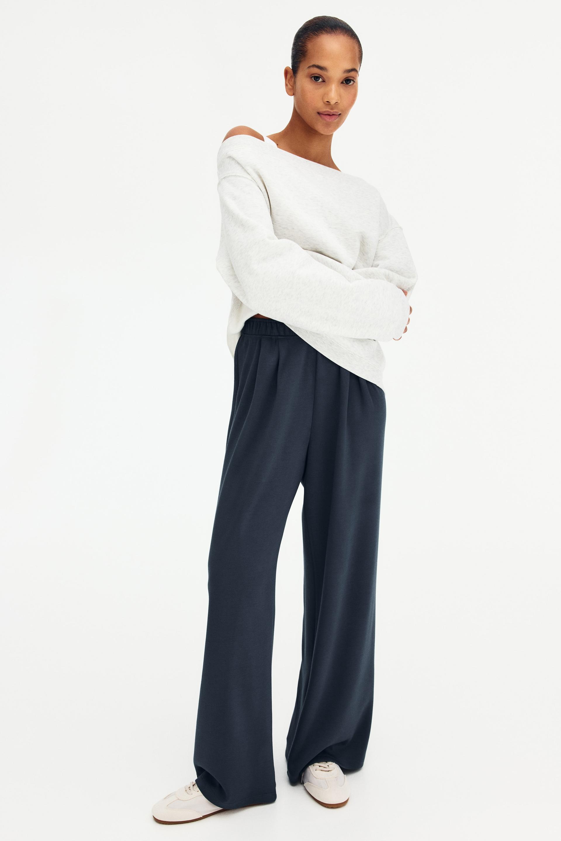 wide-leg pull-on pants