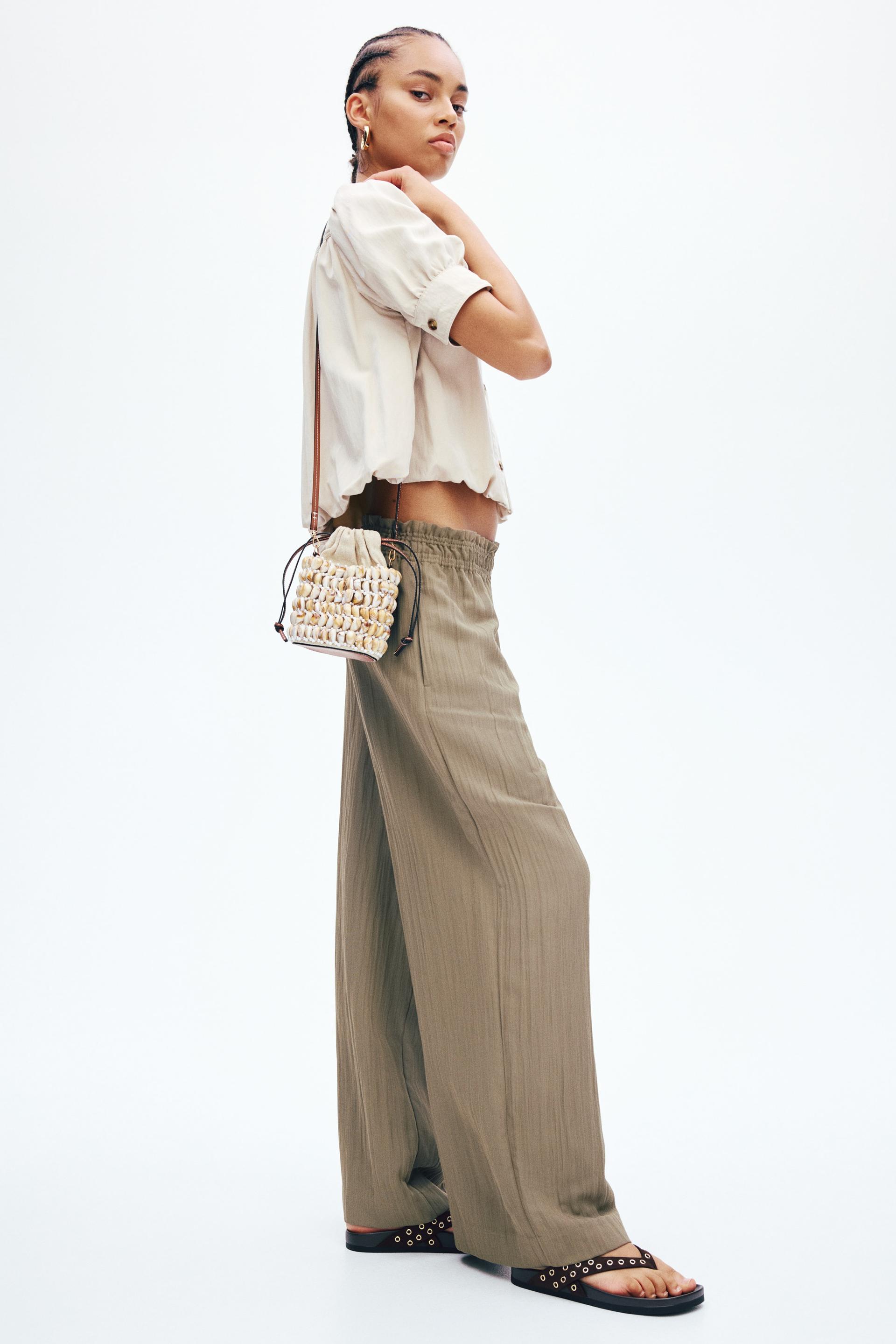 wide-leg ruffle-trimmed pants