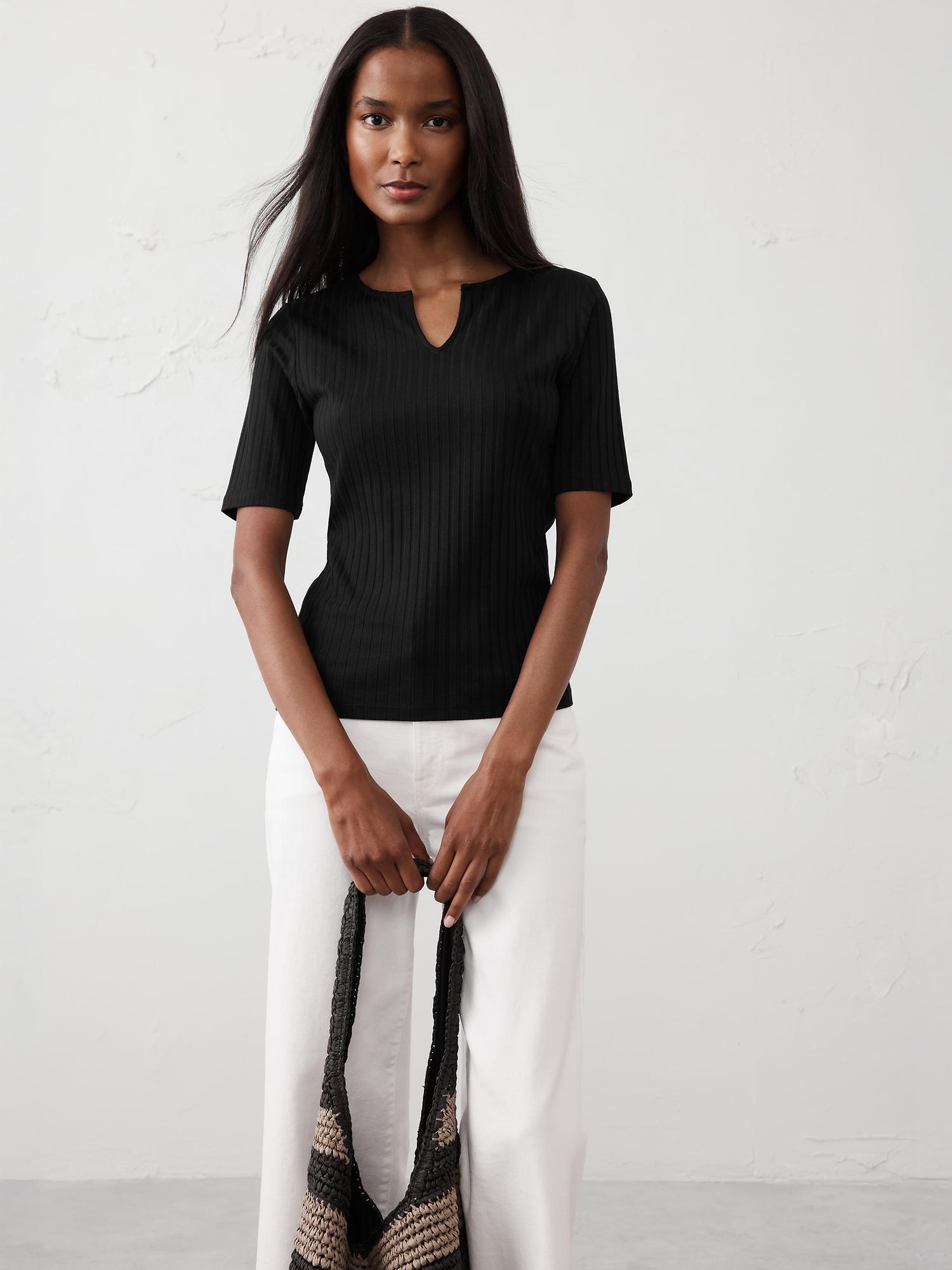wide ribbed split-neck top
