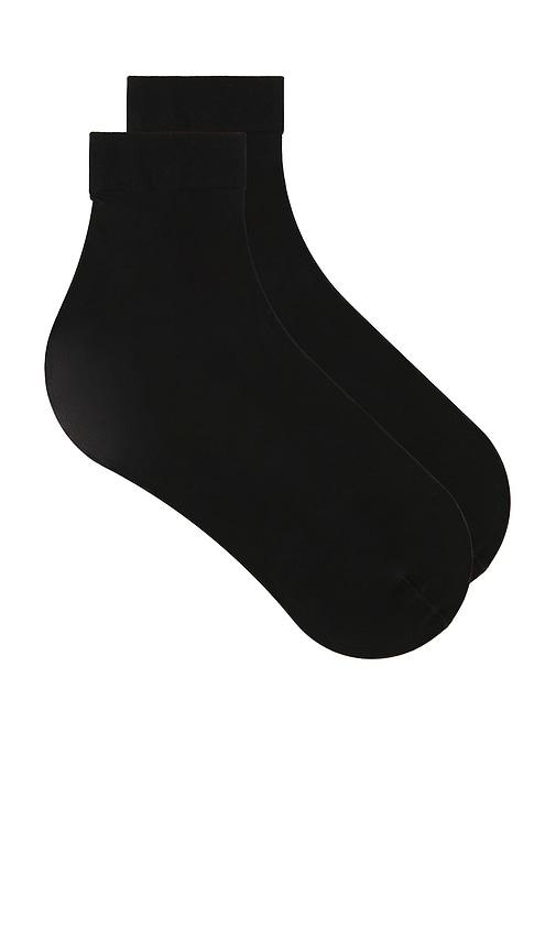 wolford individual 10 socks in black.
