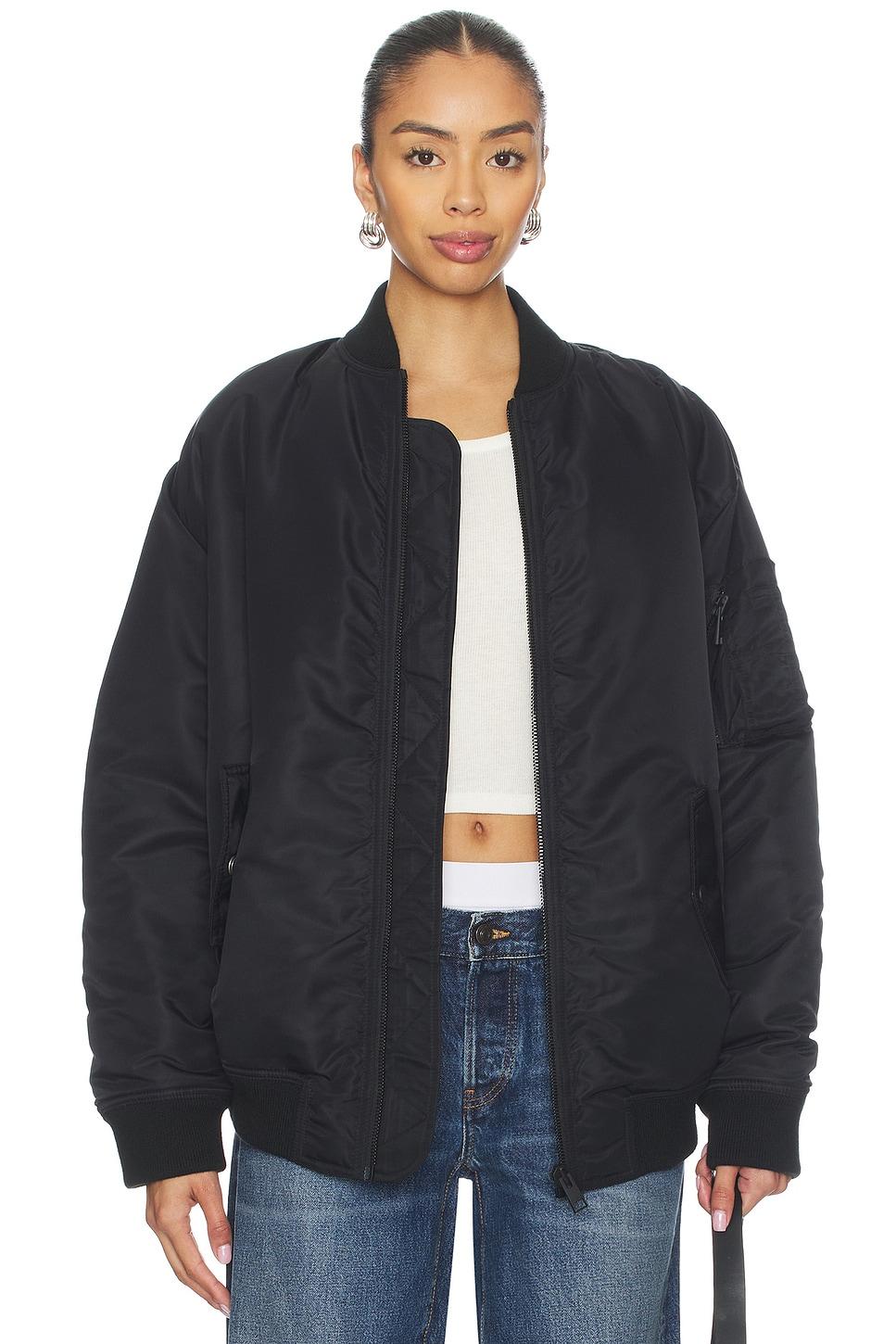 x amelia gray the smoke bomber