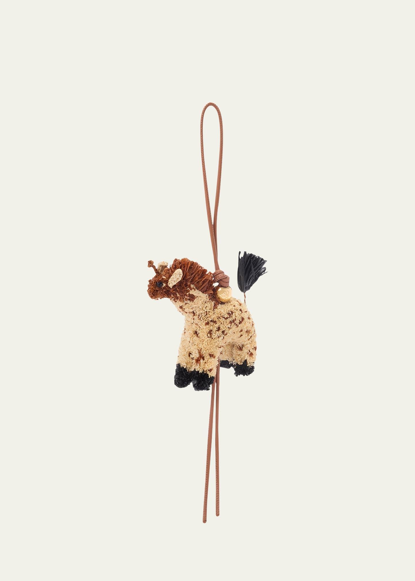 x paula’s ibiza giraffe charm in raffia