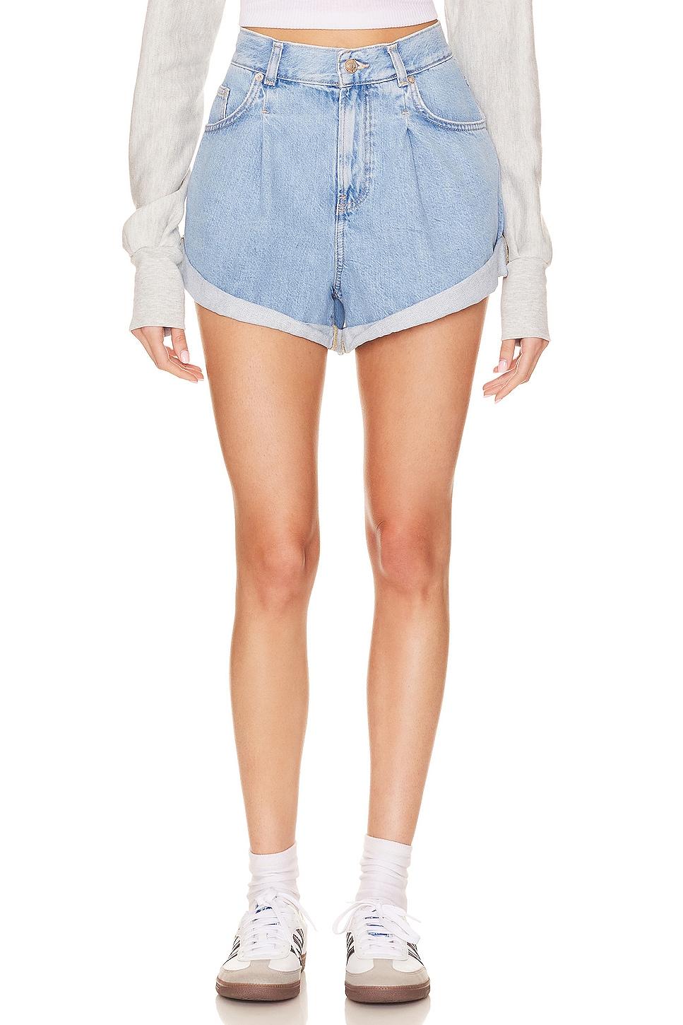 x we the free danni short