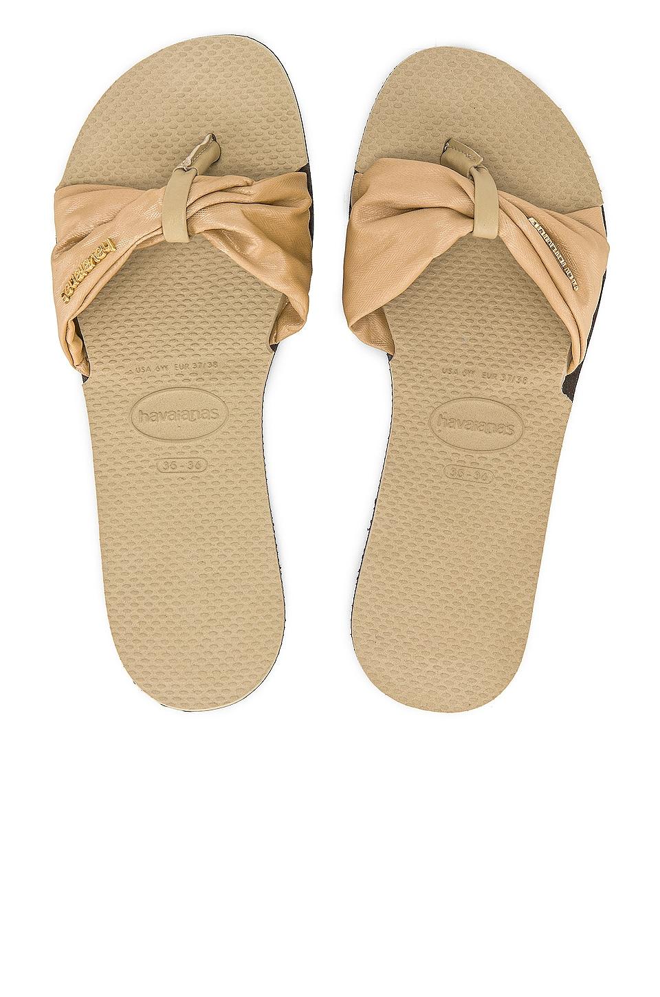 you st.tropez lush flip flop