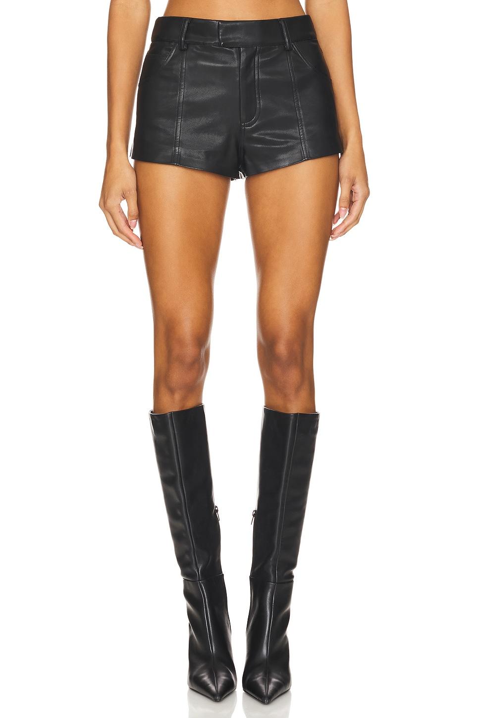 zarah hot short