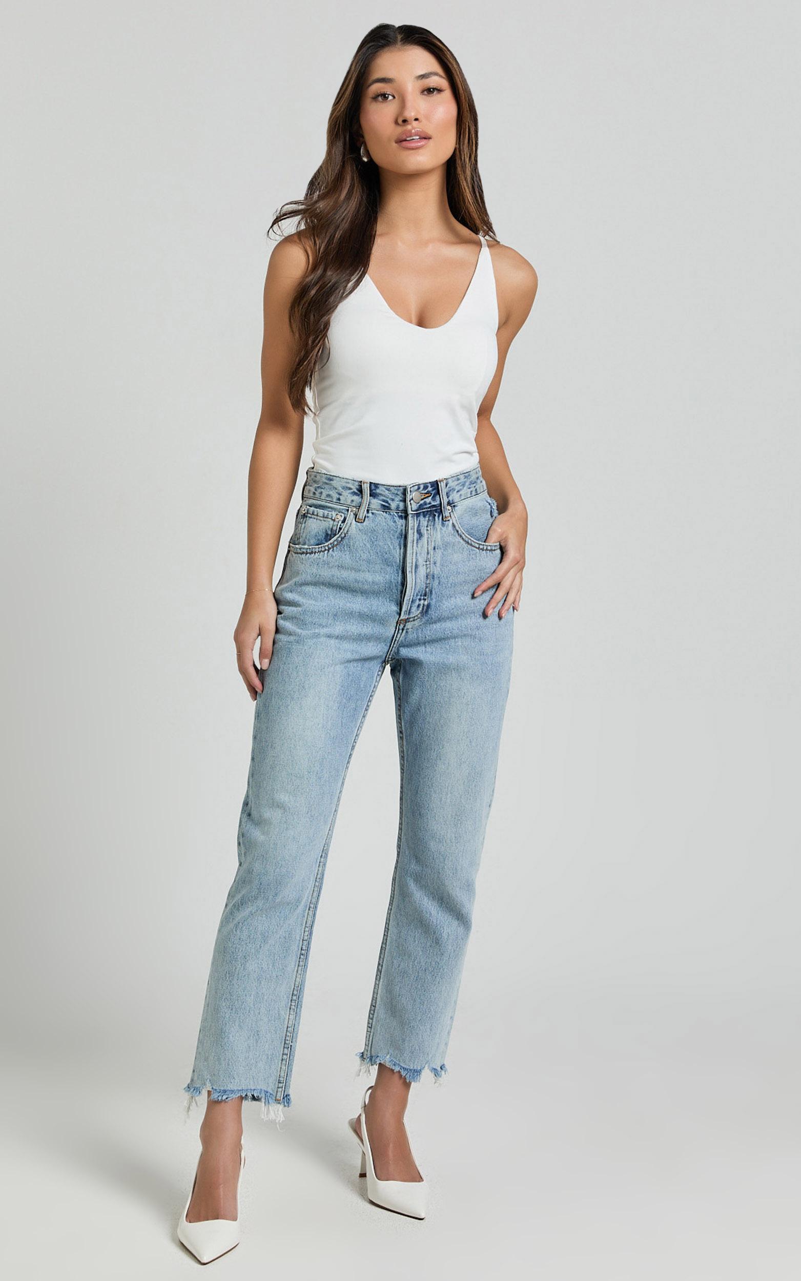 zelrio jeans - high waisted recycled cotton cropped denim jeans in mid blue wash